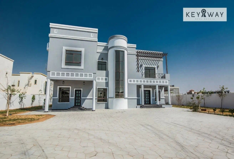 Stunning Villa | 5-Bedroom | Exclusive Living
