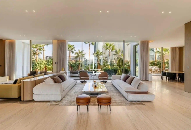 Custom Built | Furnished | Sea View